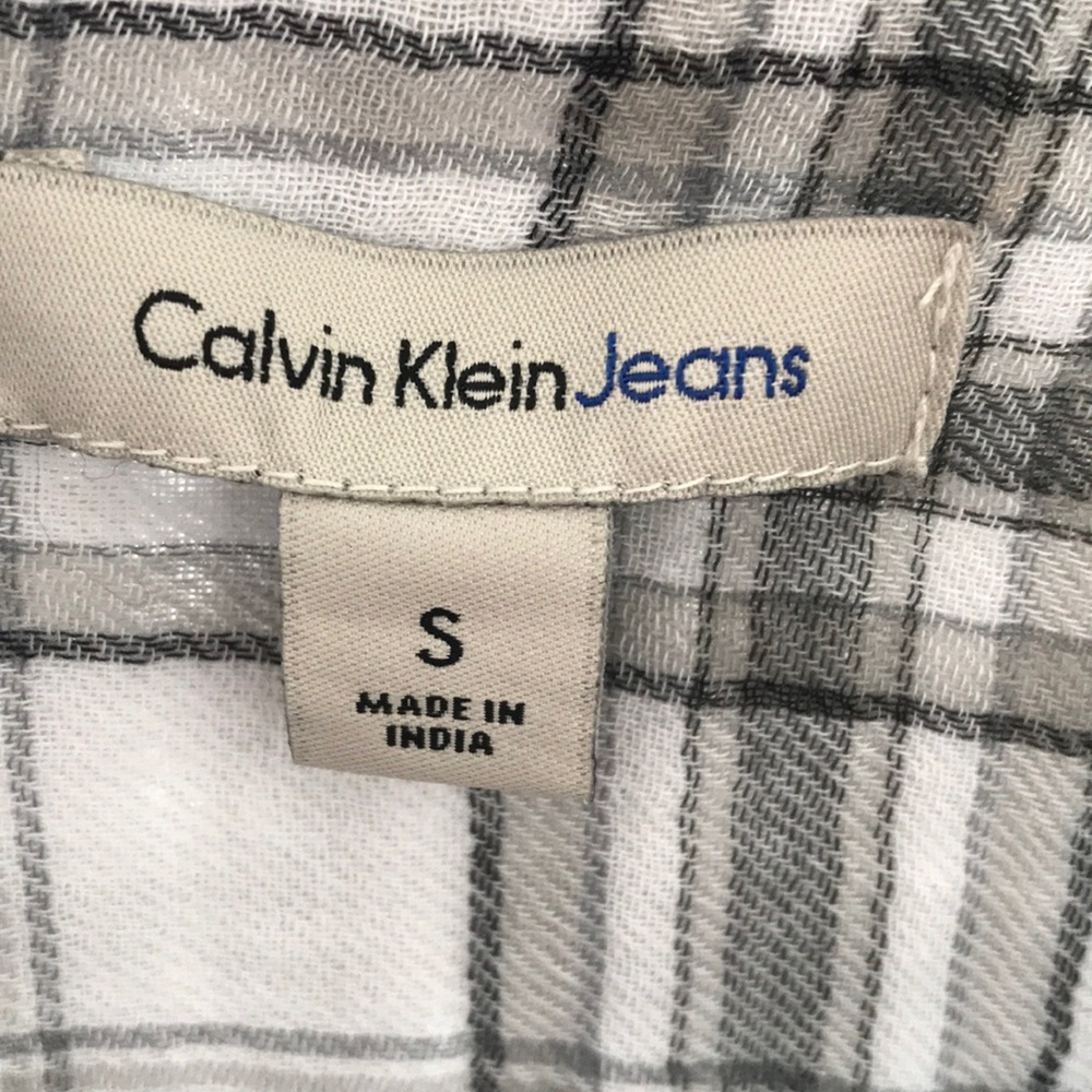 Calvin Klein button down - Picture 2 of 4